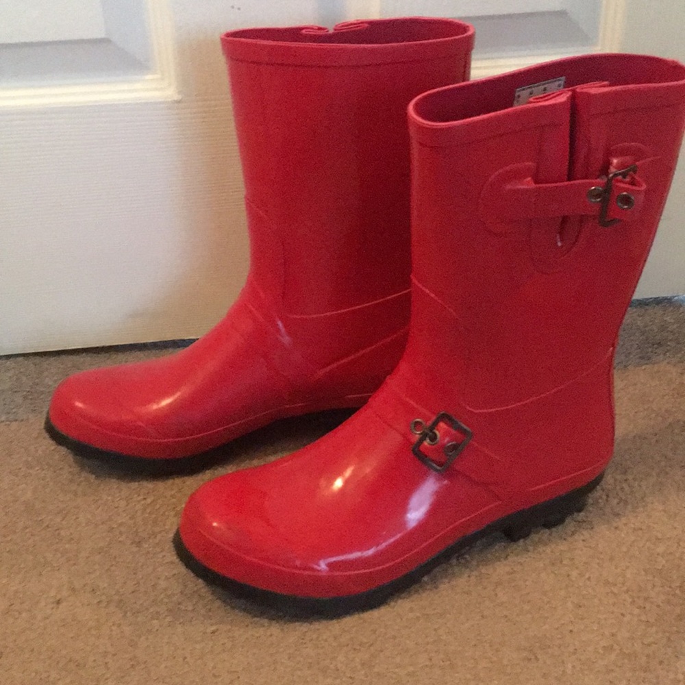 Roebuck & Co Rain boots